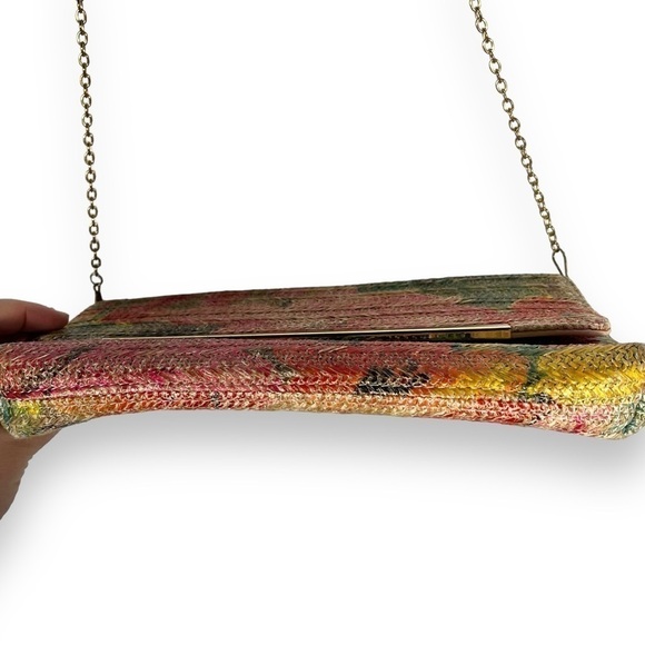 4 for $40 SALE! Woven Straw Cross Body Convertible Clutch Handbag, Floral Print - Picture 6 of 13